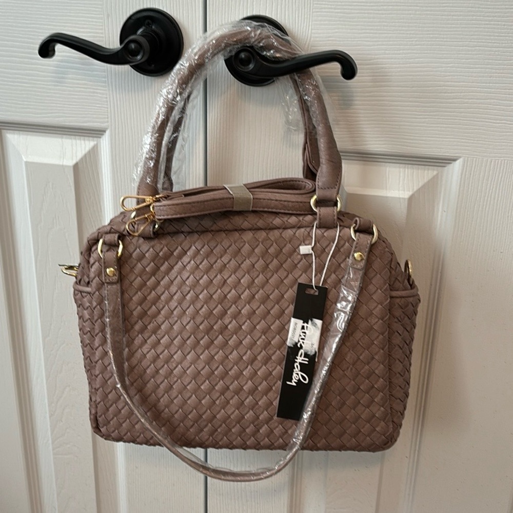 NWT Pink Haley woven bag in taupe